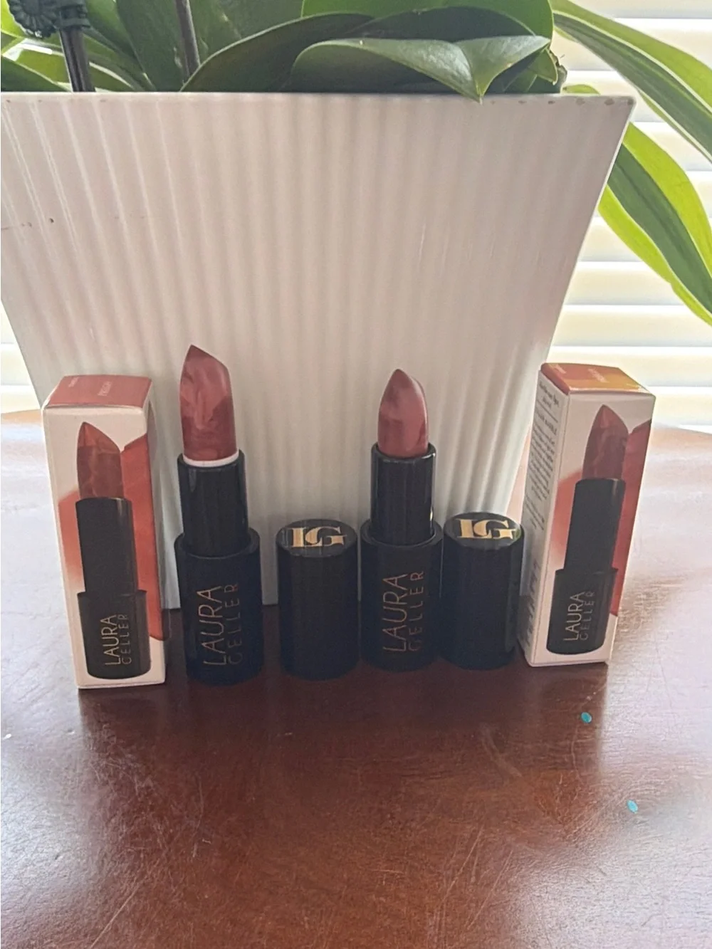 Bundle ,of 2 ,Laura Geller Italian Marble Lipstick-Prego